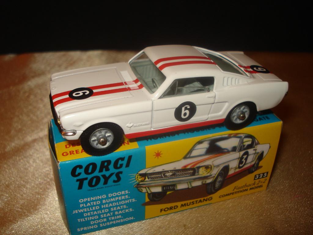CORGI TOYS Ford Mustang Fastback Competition Model Reissue, Hobby en Vrije tijd, Modelauto's | 1:43, Nieuw, Auto, Corgi, Ophalen of Verzenden