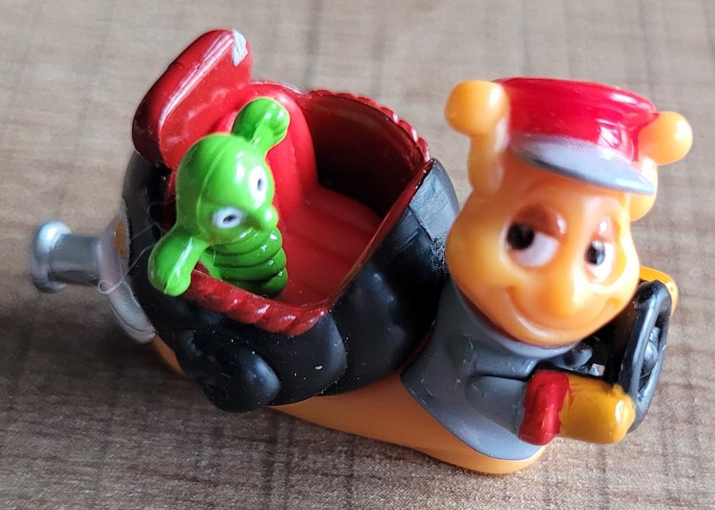 Oud verzamelfiguurtje van Ferrero: Taxi slakje, Verzamelen, Poppetjes en Figuurtjes, Ophalen of Verzenden, Zo goed als nieuw