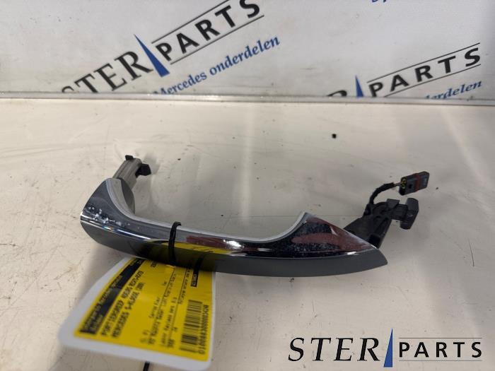Poignée portière 4portes arrière droite d'un Mercedes S-K, Enlèvement ou Envoi, 3 mois de garantie, Utilisé, Mercedes-Benz