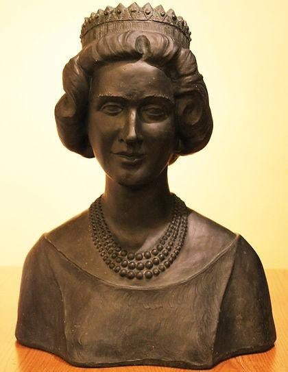 bustes van koning Boudewijn en koningin Fabiola door derre, Antiek en Kunst, Ophalen