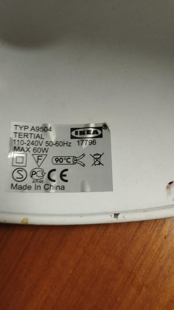 Lampe ikea à donner, Enlèvement, Utilisé, Métal, Ikea