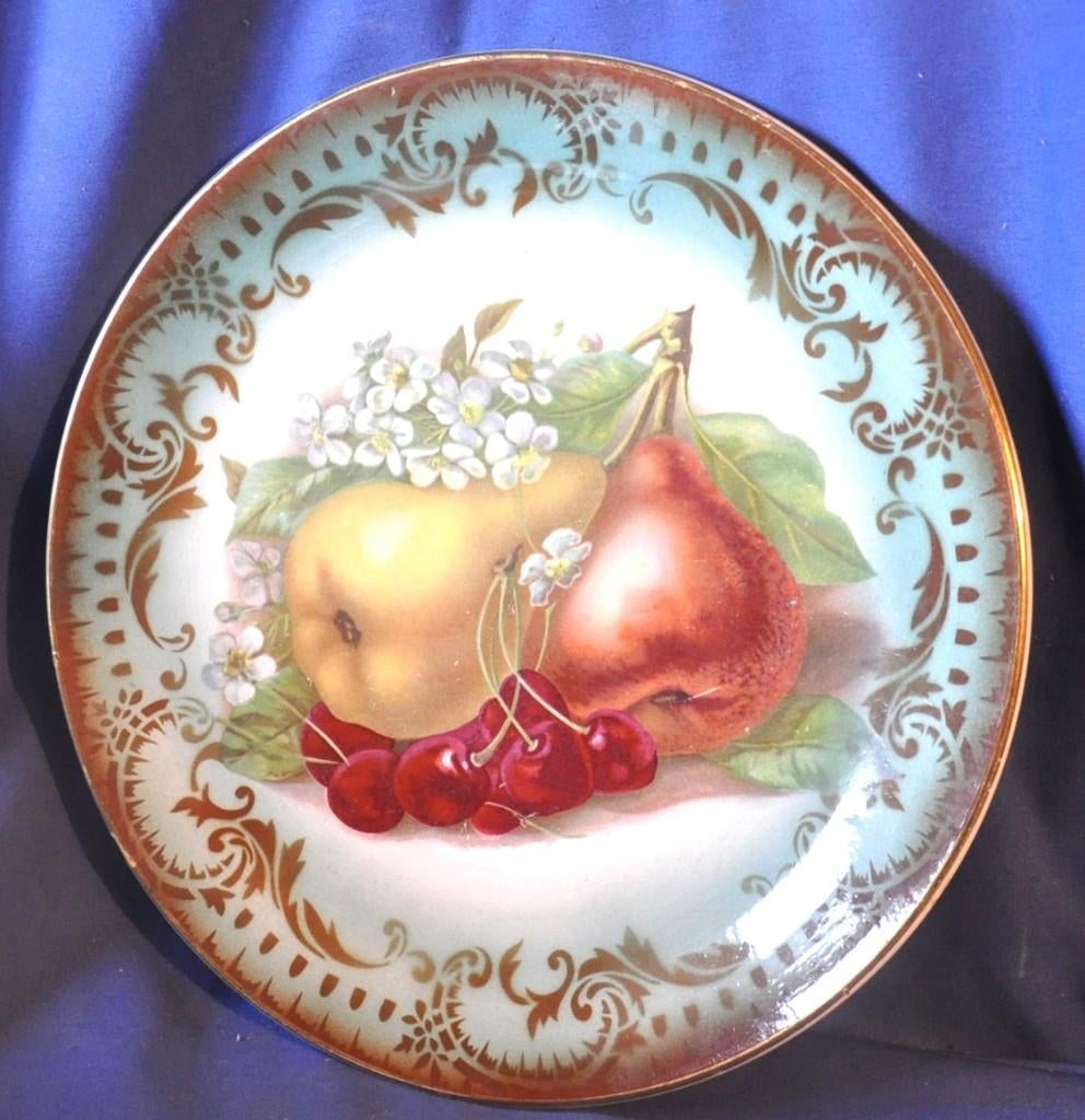grande assiette saint amand decor fruits, Antiquités & Art, Enlèvement ou Envoi