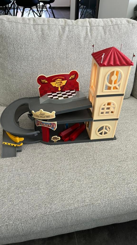 Garage Cars Piston Cup double étage, Comme neuf