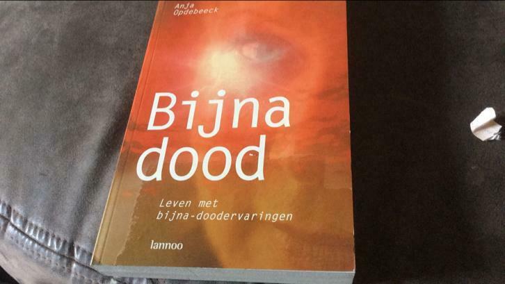 Bijna dood(+), Boeken, Ophalen, Zo goed als nieuw