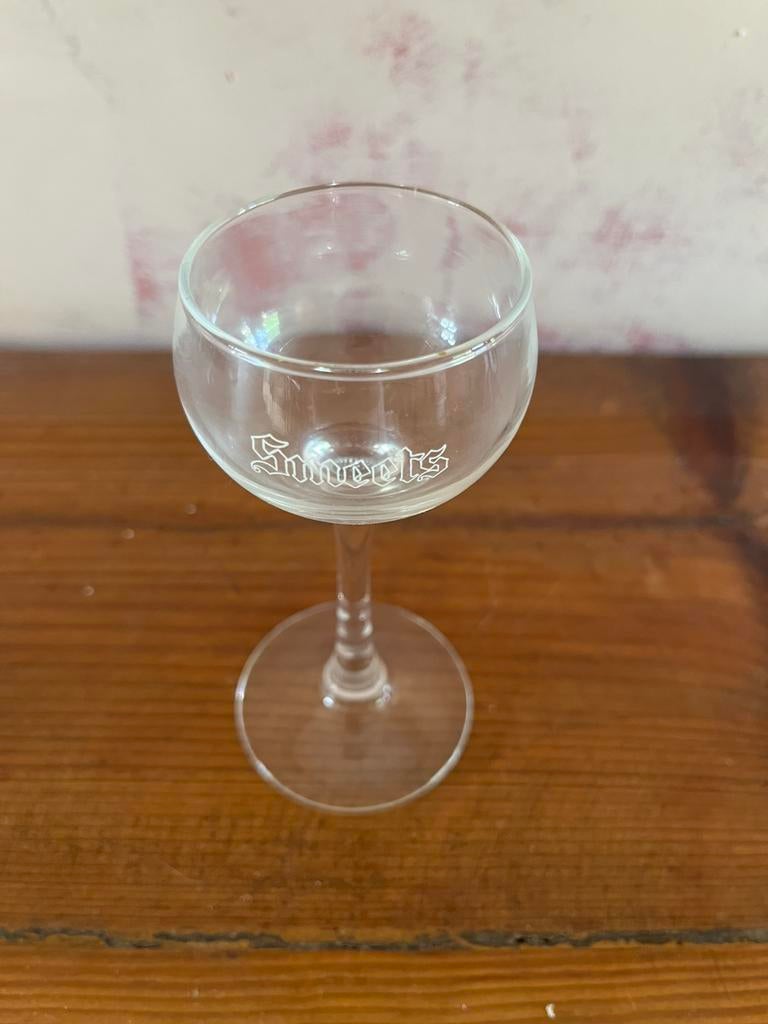 Smeets jenever glaasje, Verzamelen, Ophalen of Verzenden, Zo goed als nieuw