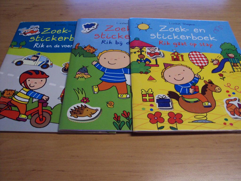 Zoek-en stickerboeken = vertel-en kijkboeken  (3 stuks ), Enlèvement ou Envoi