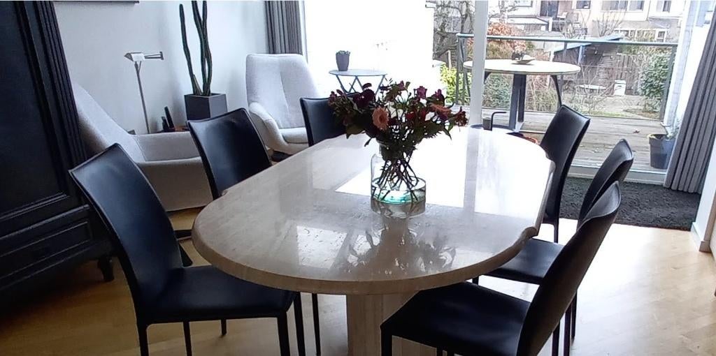 Travertin eettafel in goede staat, KOOPJE!, Huis en Inrichting, Tafels | Eettafels, Gebruikt, 100 tot 150 cm, 150 tot 200 cm, Vijf personen of meer