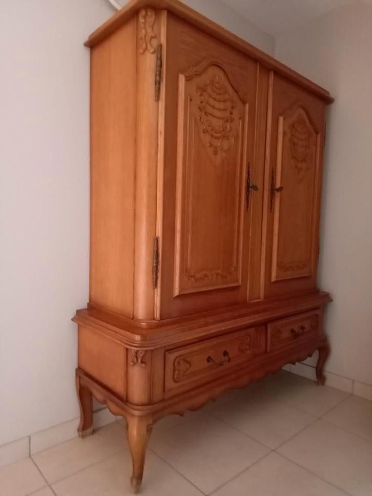 Vintage Eetkamer bretoens tafel 4 stoelen en 2 kasten, Ophalen
