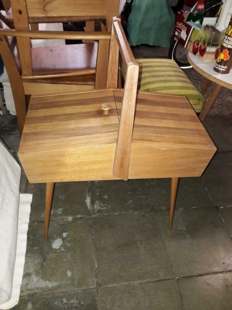 vintage kastje(travailleuse), Ophalen, Gebruikt
