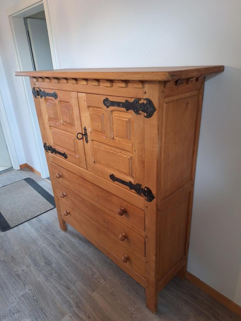 Kast, Ophalen