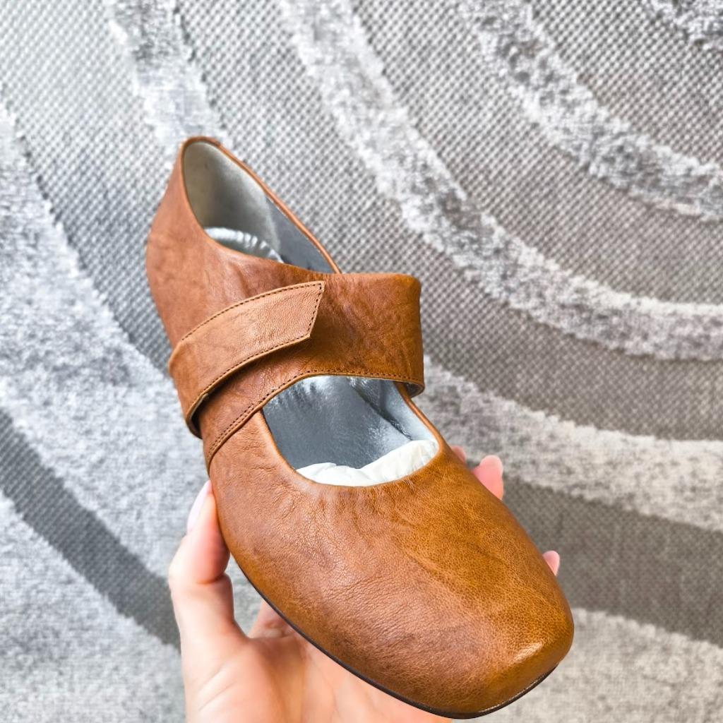 Livingstone pump cognac leder uk 7,5 - eu 41, Kleding | Dames, Ophalen of Verzenden
