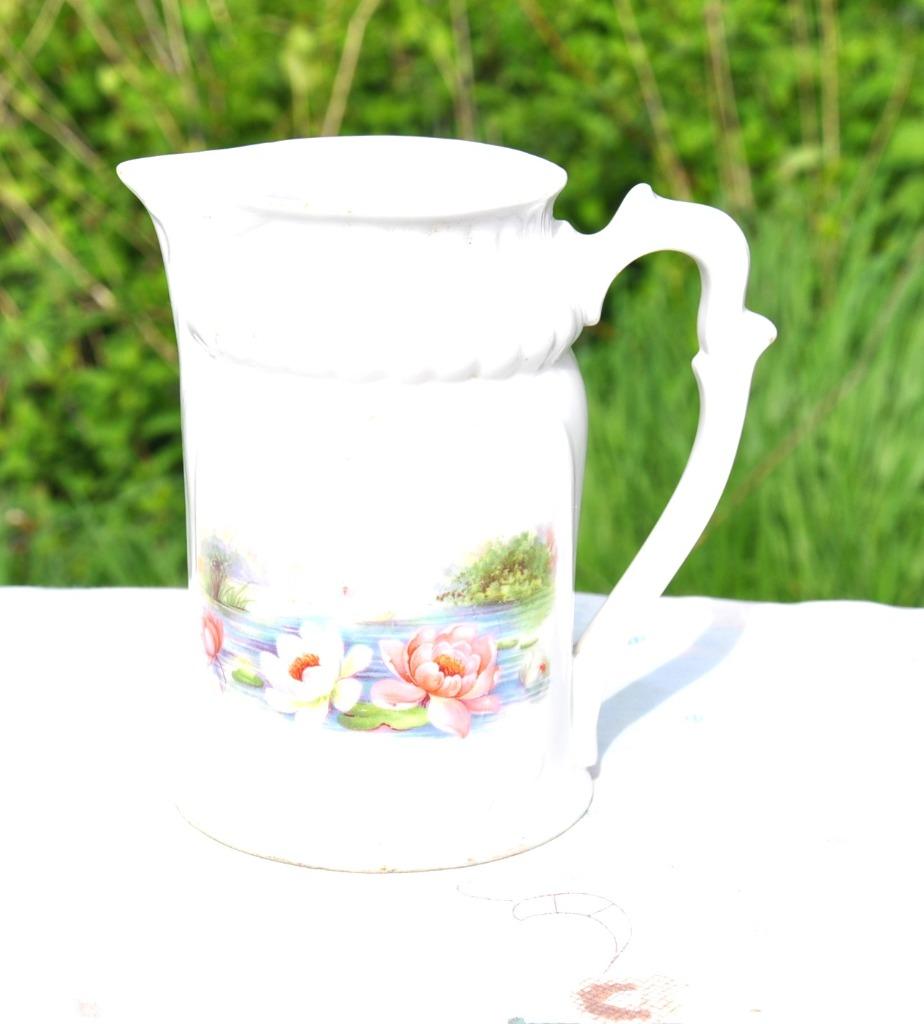 pot au lait vintage porcelaine décor nénuphar, Antiquités & Art, Enlèvement ou Envoi