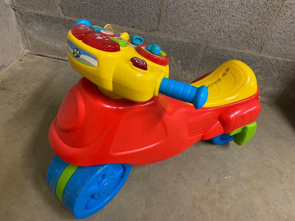 Loopwagentje Vtech, Kinderen en Baby's, Ophalen, Zo goed als nieuw, 2 tot 4 jaar