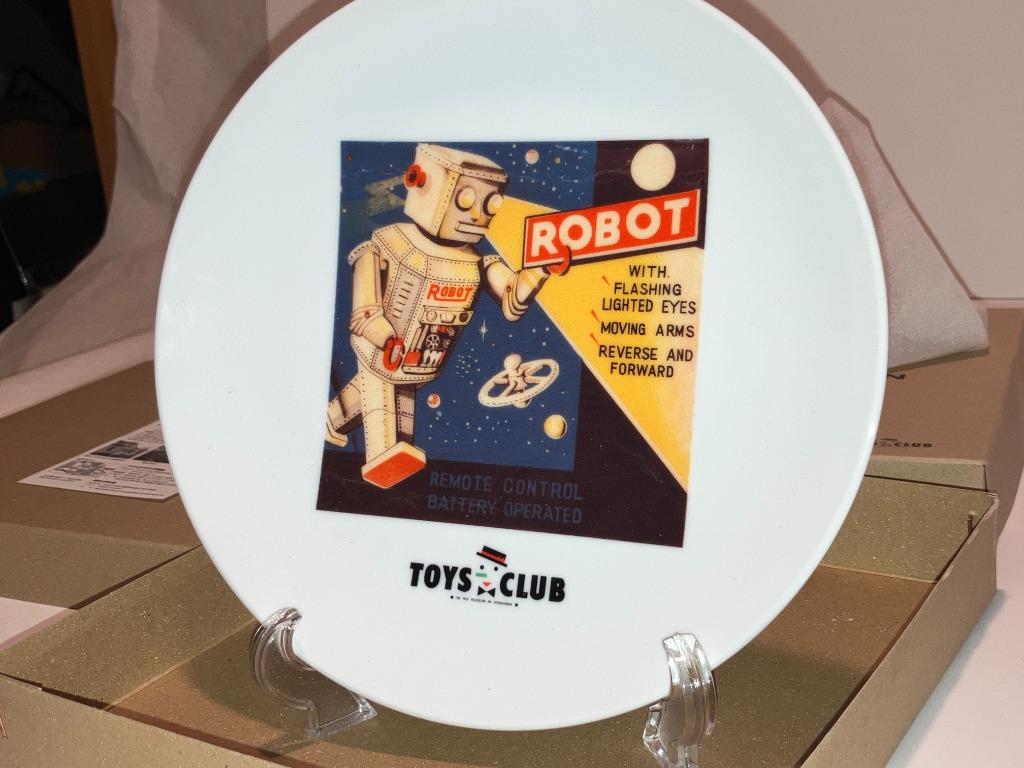 Assiette robot Toys Club du musée Kitahara au Japon - neuve, Antiquités & Art, Enlèvement ou Envoi