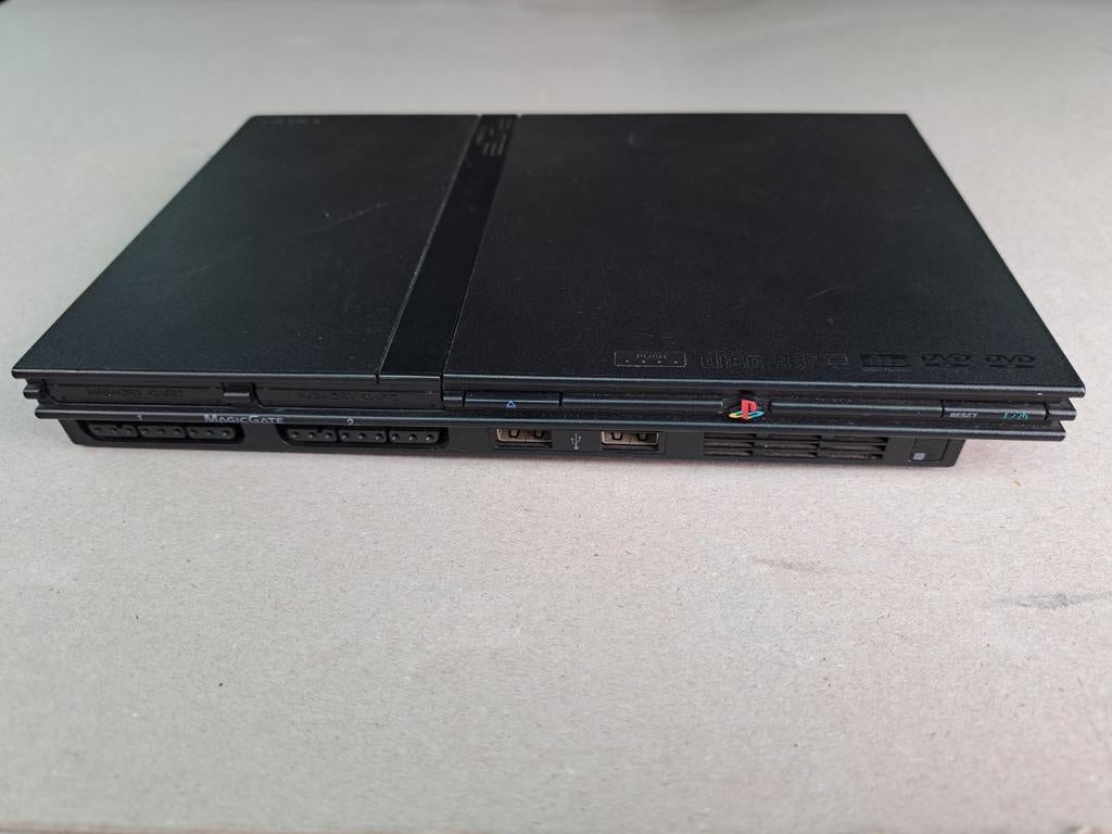 PlayStation 2-console. Geen joystick of kabels. Tot ziens op, Ophalen of Verzenden, Zo goed als nieuw