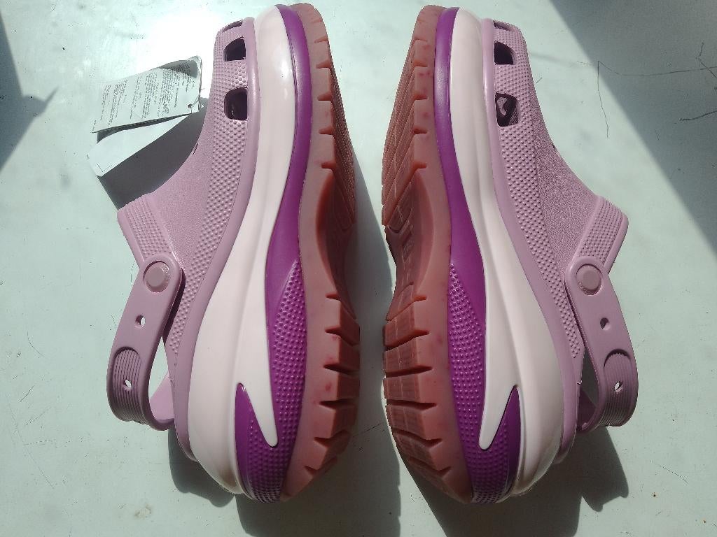 nieuwe crocs mega crush unisex 42 - 43 clogs hydrangea, Verzenden, Overige typen, Nieuw, Crocs