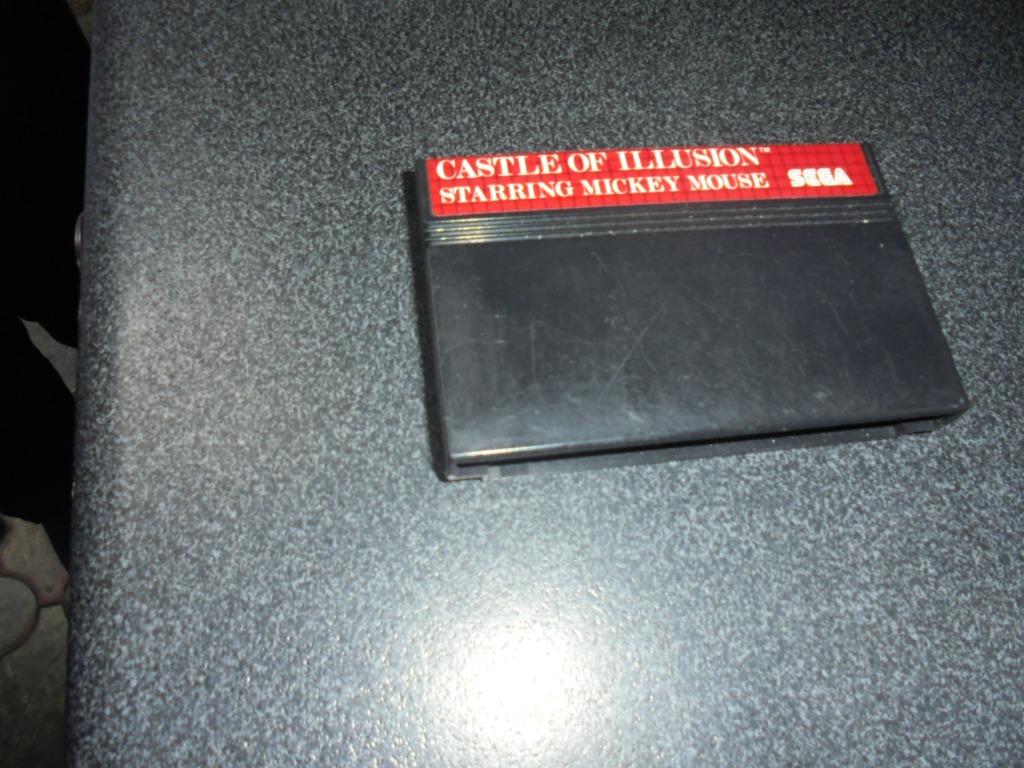Sega Master System Castle of Illusion Starring Mickey Mouse, Consoles de jeu & Jeux vidéo, Jeux | Sega, Master System, Aventure et Action