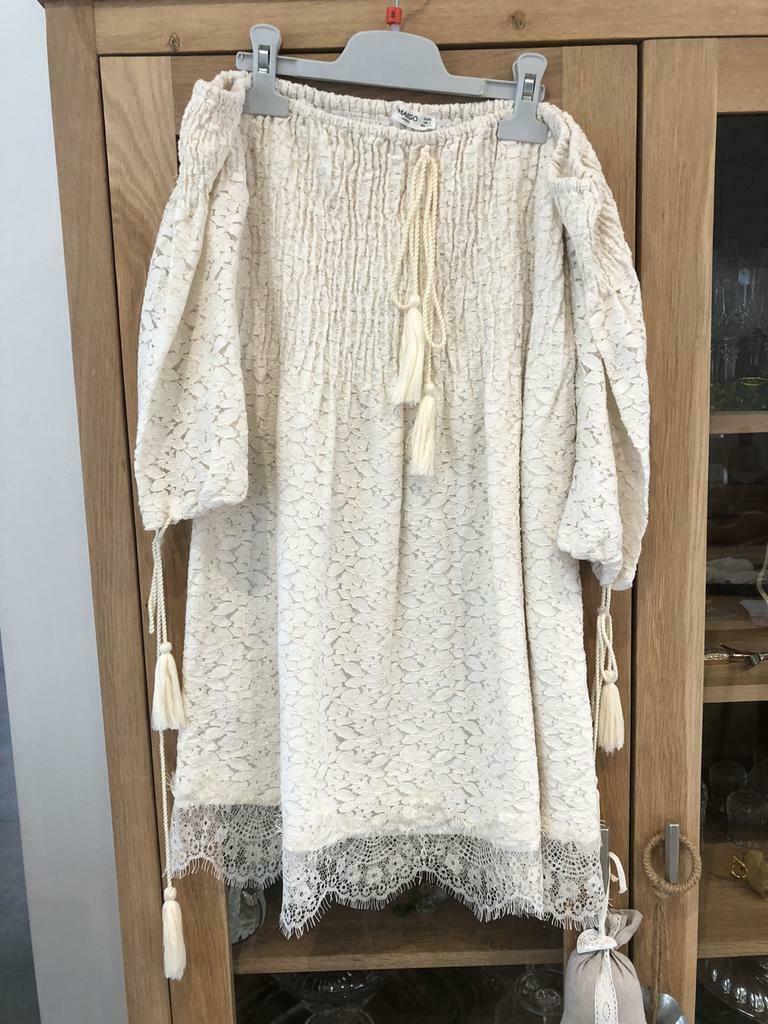 Jolie robe brodée retombe sur les épaules..taille xs mise 1f, Mango, Comme neuf, Taille 34 (XS) ou plus petite, Au-dessus du genou