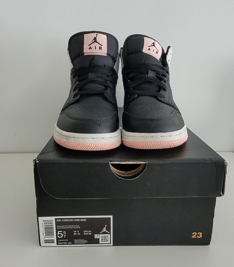 Nike air jordan mid maat 38 zeer goede staat, Ophalen, Zo goed als nieuw