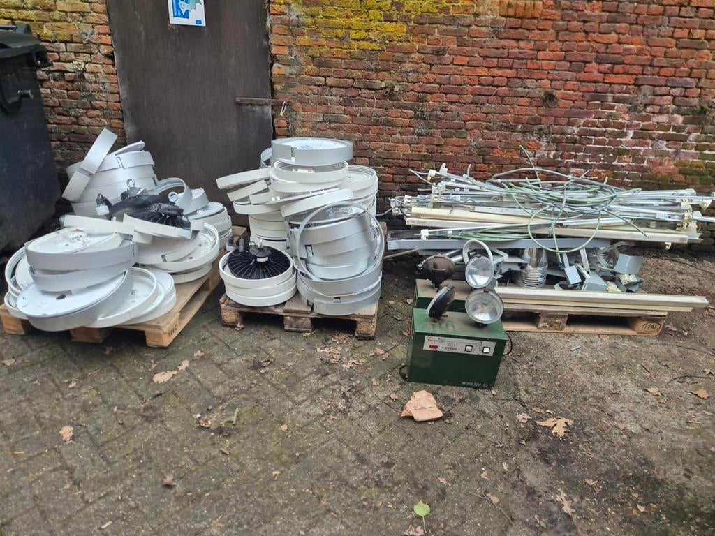 Ophaling oud ijzer oude metalen en autowrakken 0483 31 56 55, Doe-het-zelf en Bouw, Metalen, Ophalen