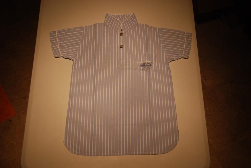 Chemises de nuit "Rodrigues" bleu ciel taille 6 ans, Enfants & Bébés, Enlèvement ou Envoi, Comme neuf, Fille, Vêtements de nuit ou Sous-vêtements