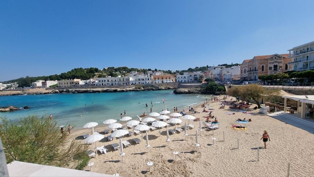 Vakantiehuis op 900 m van de zee ~
Apulië ~ LECCE, Vakantie, 2 slaapkamers, Airconditioning, Campanië en Zuid-Italië, 4 personen