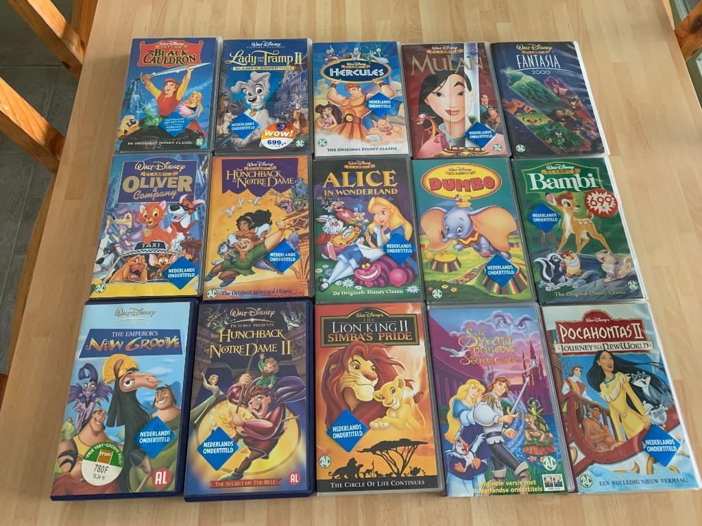 28 VHS kinderfilms, Ophalen