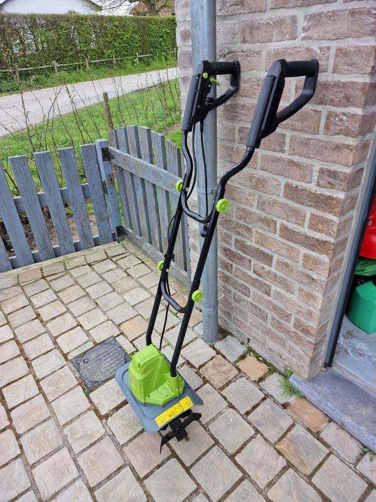 Motoculteur électrique 750W servi 1x, Enlèvement, Comme neuf