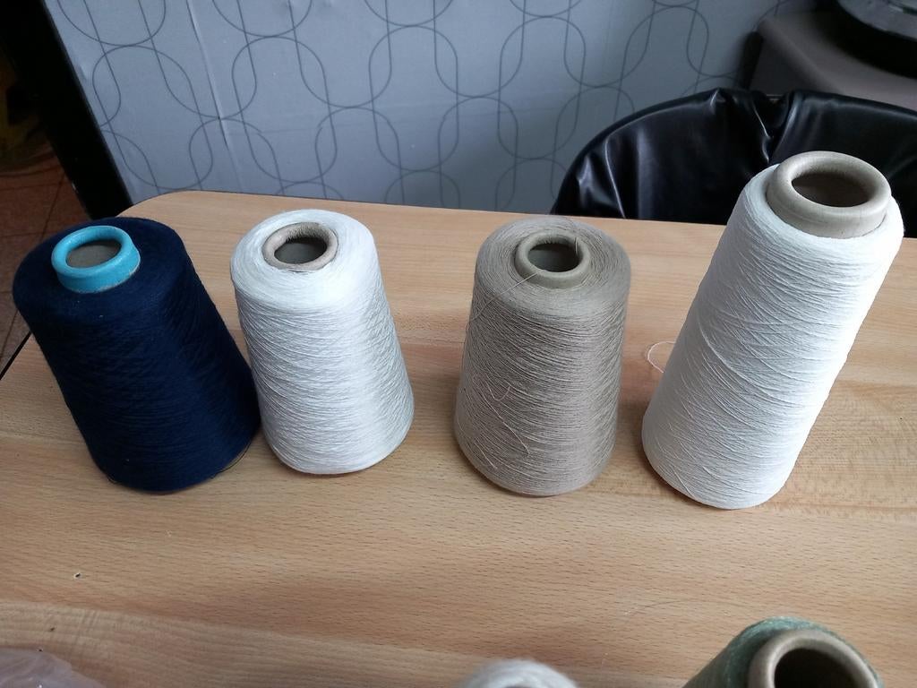 Bobine de fil à coudre, Hobby & Loisirs créatifs, Couture & Fournitures, Enlèvement ou Envoi