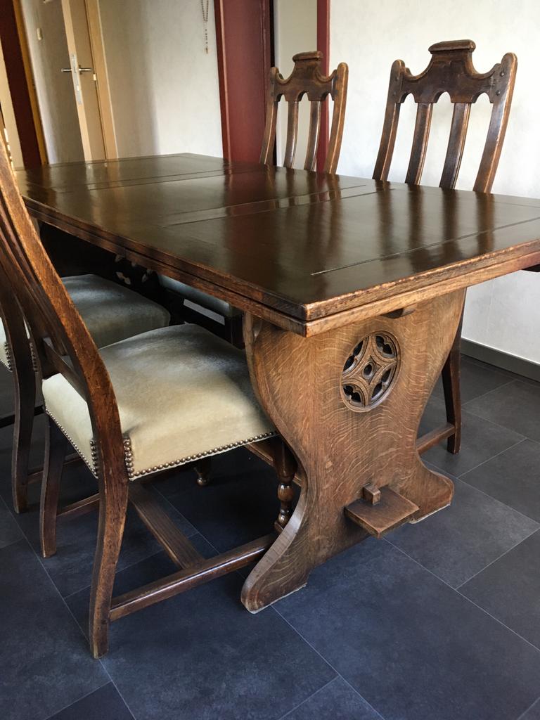 Antieke tafel, Ophalen
