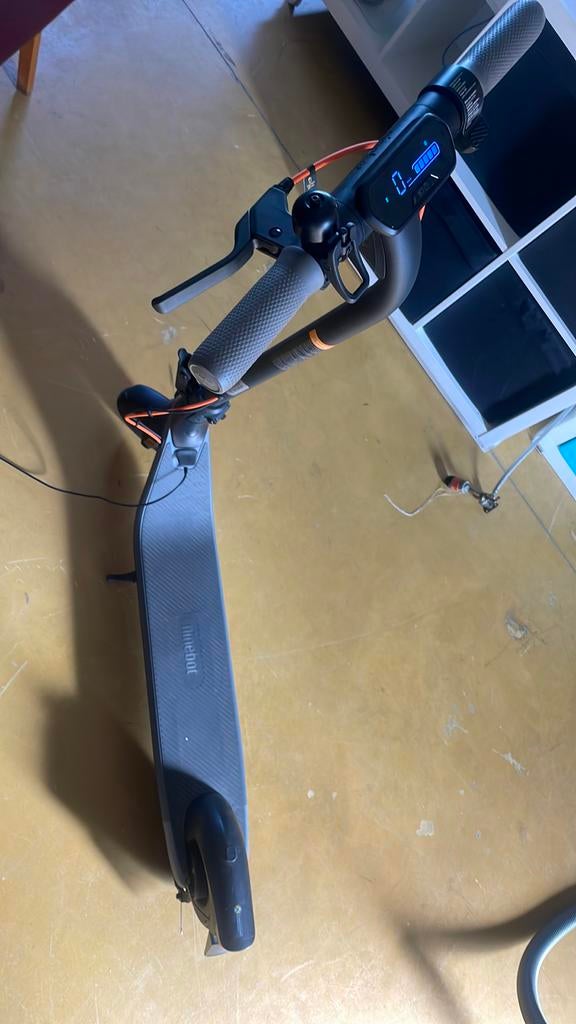 Ninebot segway step, Fietsen en Brommers, Ophalen, Zo goed als nieuw