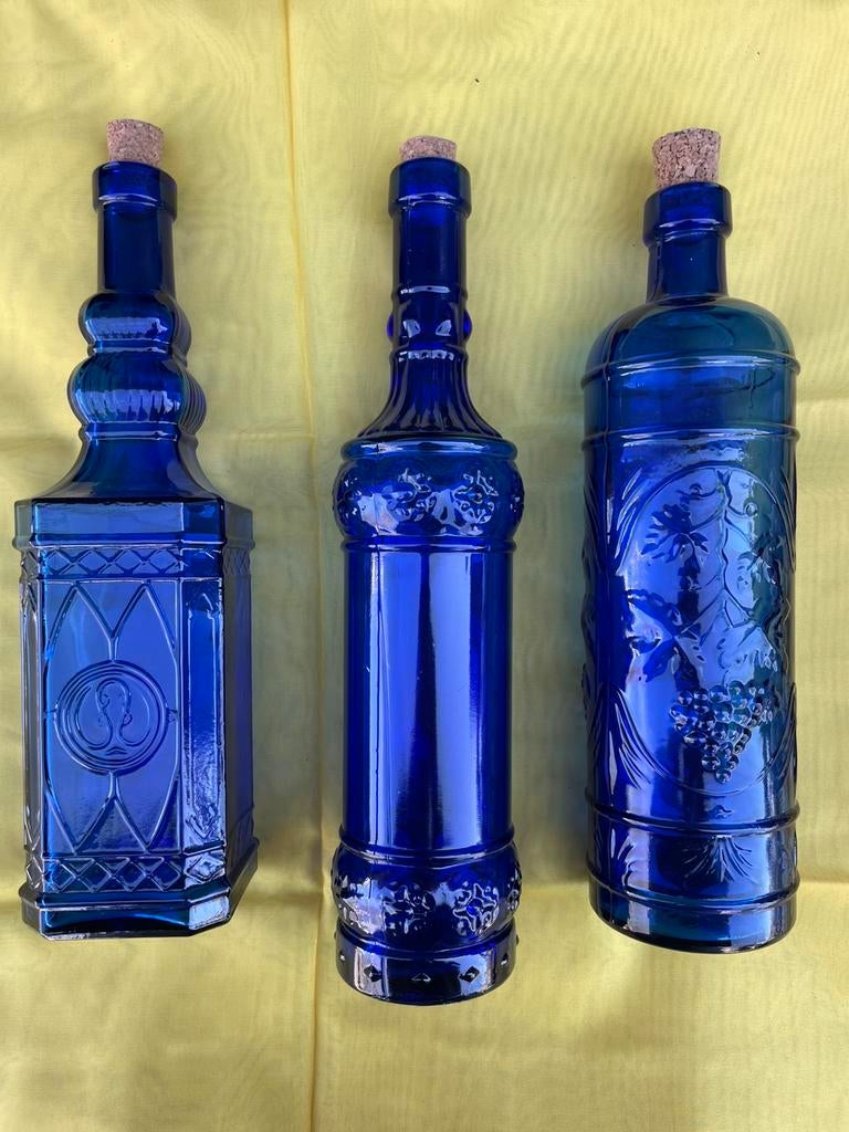 3 decoratieve blauwe flessen, Verzamelen, Ophalen, Zo goed als nieuw
