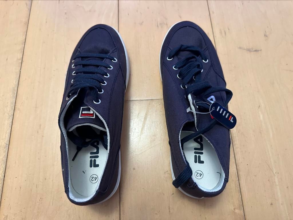 Chaussure Fila neuve, Comme neuf, Fila