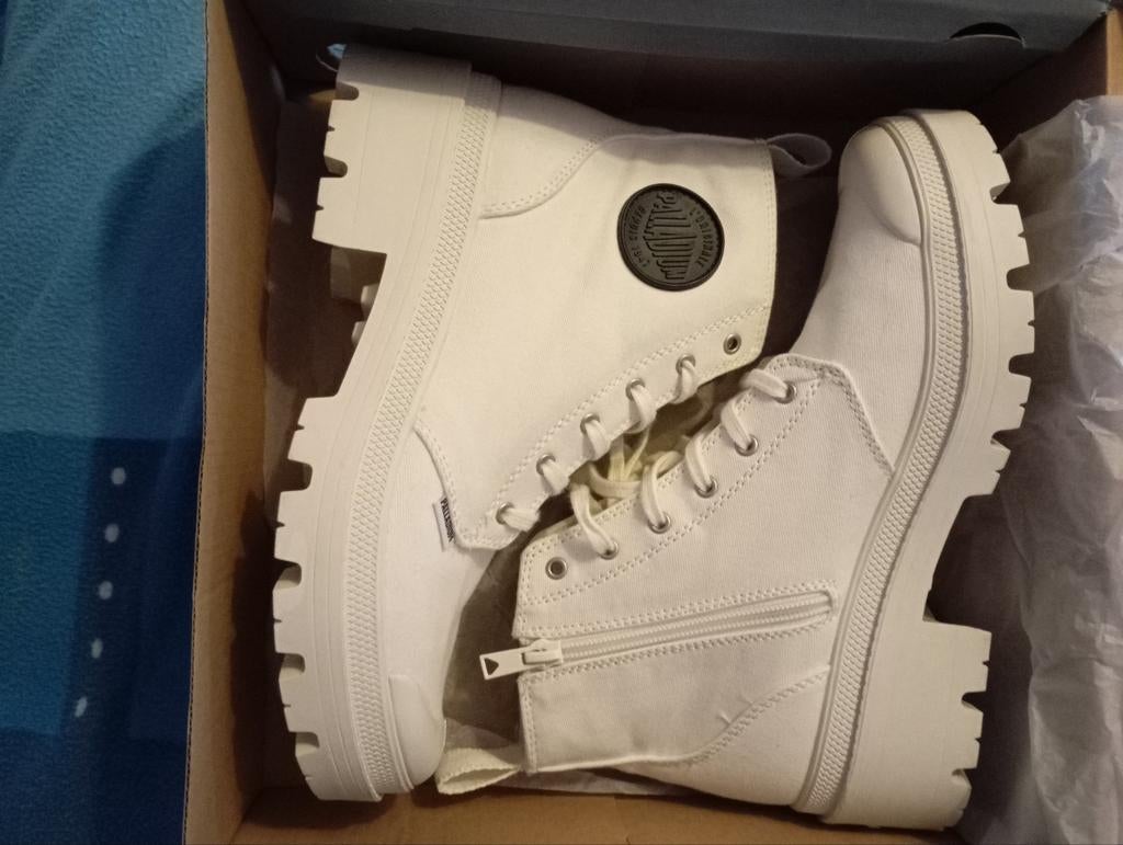 Chaussures paladium pointure 39, Ophalen