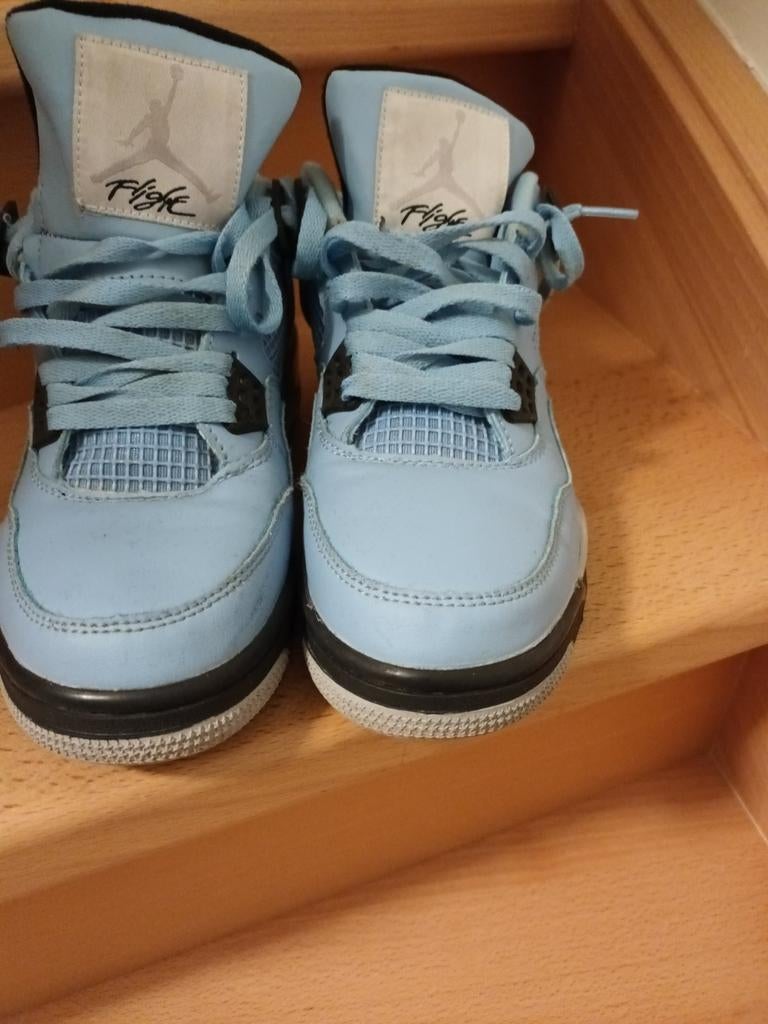 Air Jordan 4, Ophalen