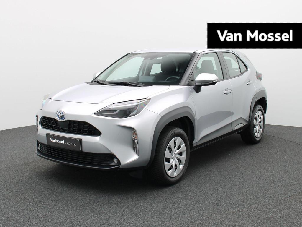 Toyota Yaris Cross 1.5 VVT-ie Hybrid 85kW Dynamic CVT, Chargement par induction pour smartphones, Argent ou Gris, Achat, 750 kg