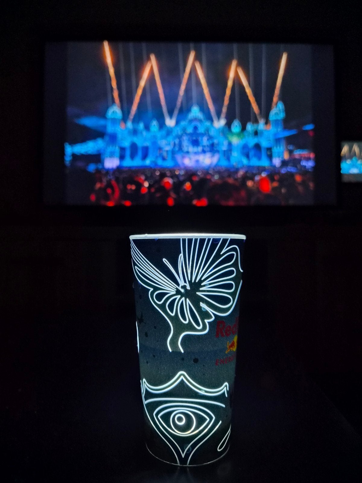 Gobelet lumineus Tomorrowland - Objet de collection, Enlèvement, Comme neuf, Verre à bière