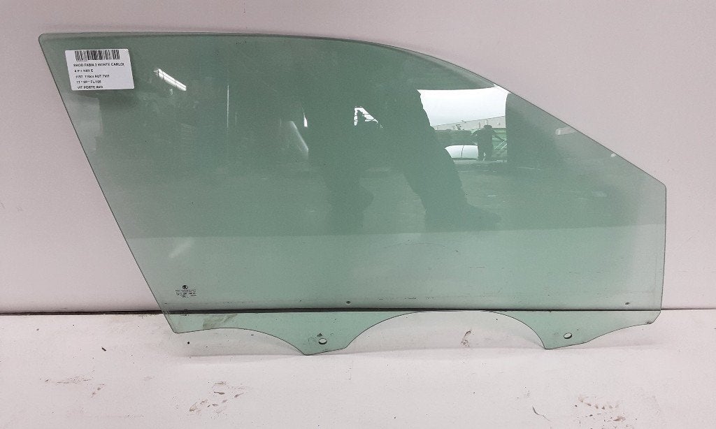 VITRE AVANT DROITE Skoda Fabia III (NJ3) (6V0845202C), Utilisé, Info@skoda-auto.de, Skoda, Max-Planck-Straße  3-5
64331  Weiterstadt, DE