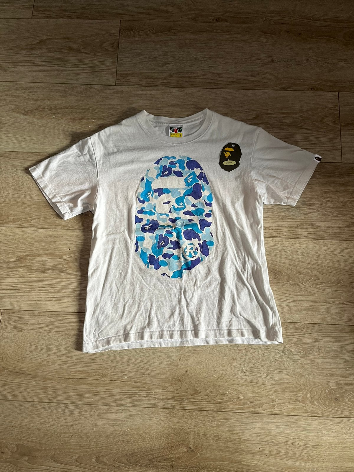 Bape wit tshirt, Vêtements | Hommes, Enlèvement ou Envoi, Comme neuf, Bleu