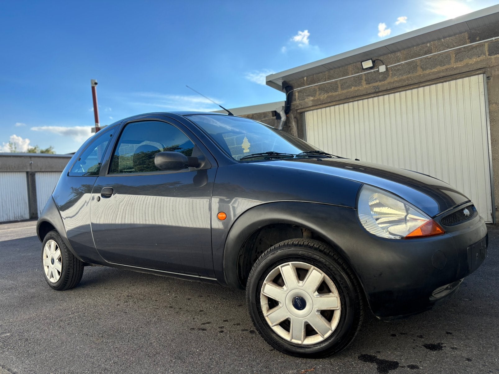 Ford Ka - 1.3 Essence - 76 000 Km - Homologué à la vente, Achat, Ka, Boîte manuelle, Noir