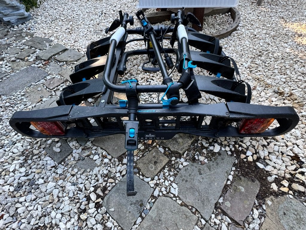 Porte-vélos Norauto Rapidbike 3 pour attelage + option vélo, Vélos & Vélomoteurs, Vélos & Cyclomoteurs Autre, Utilisé, Enlèvement
