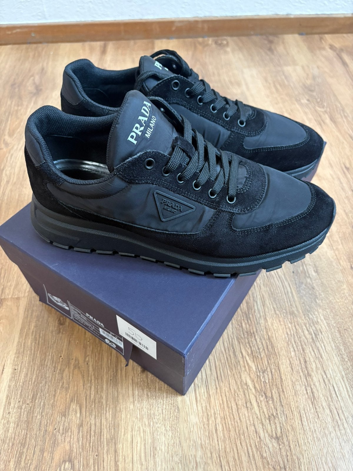 Prada Authentique taille 43, Enlèvement, Comme neuf