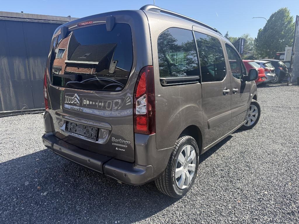 Citroen Berlingo, 1.6HDi, 2017, 43.000km, Rolstoelwagen, AC, Autos, Achat, Carnet d'entretien, Berlingo, Diesel