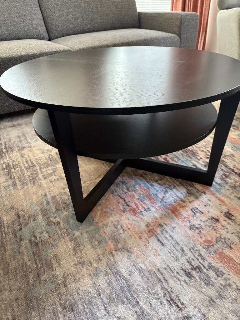 IKEA VEJMON ronde salontafel zwartbruin, 90 cm, Huis en Inrichting, Tafels | Salontafels, Ophalen, Gebruikt, 50 tot 100 cm, Rond