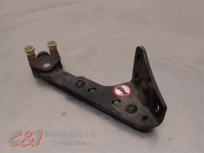 Roulette porte coulissante droite d'un Peugeot Expert, -, 3 mois de garantie, Utilisé, -