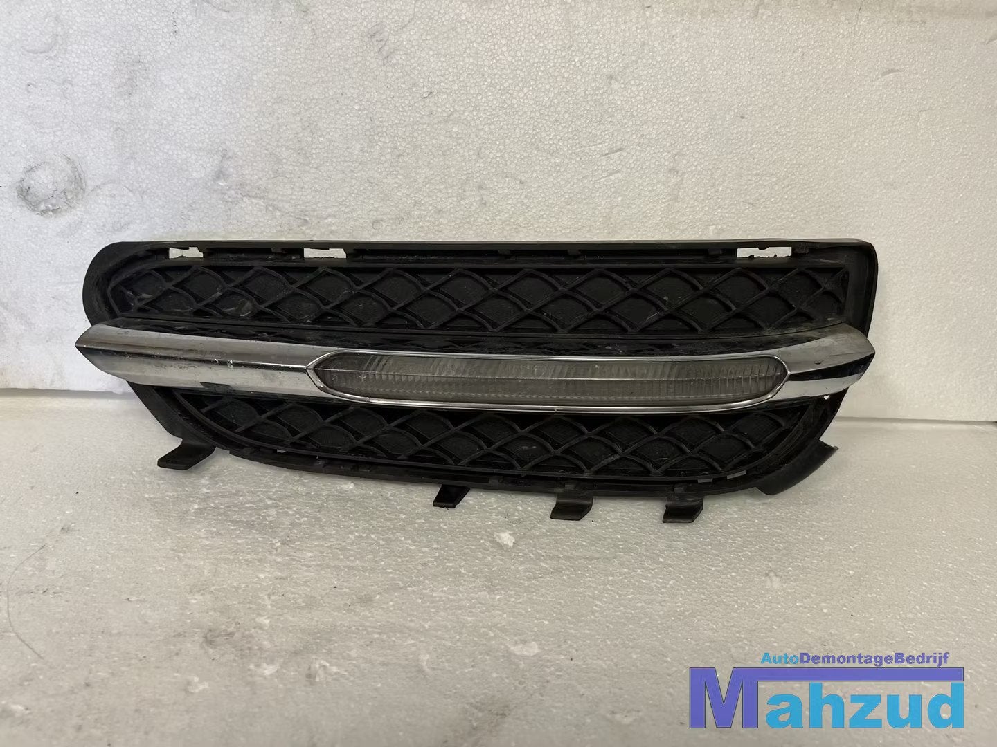 MERCEDES E-KLASSE W212 rechts BUMPER Rooster mistlampkap A21, Mercedes-Benz AG, Pare-chocs, Mercedes-Benz, Utilisé