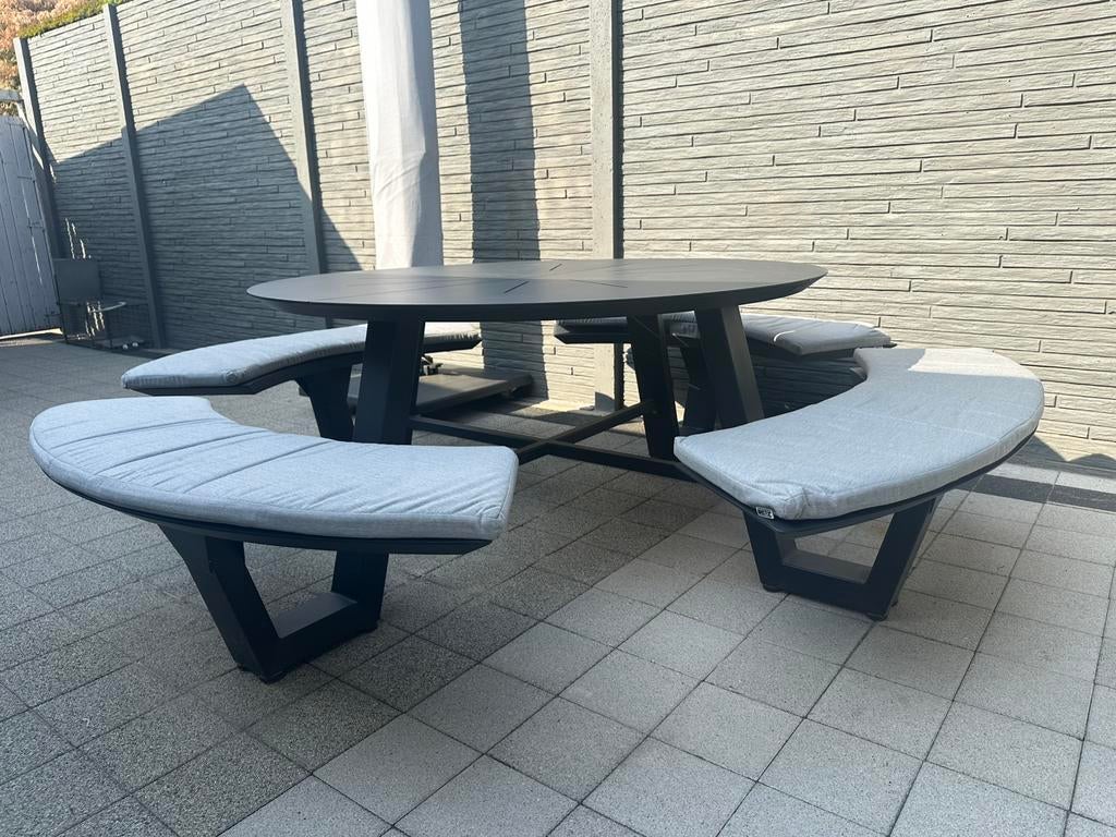 Table de pique-nique ronde, Jardin & Terrasse, Tables de pique-nique, Enlèvement, Comme neuf