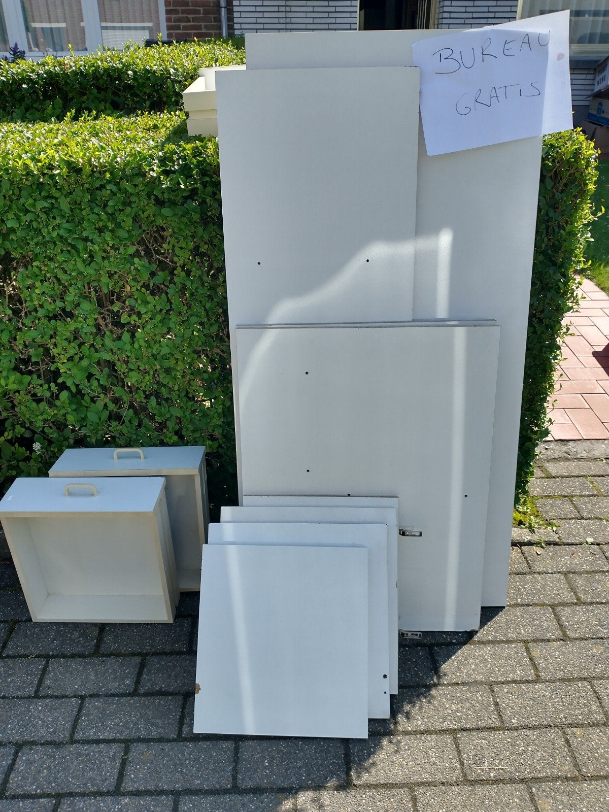 Bureau, Ophalen