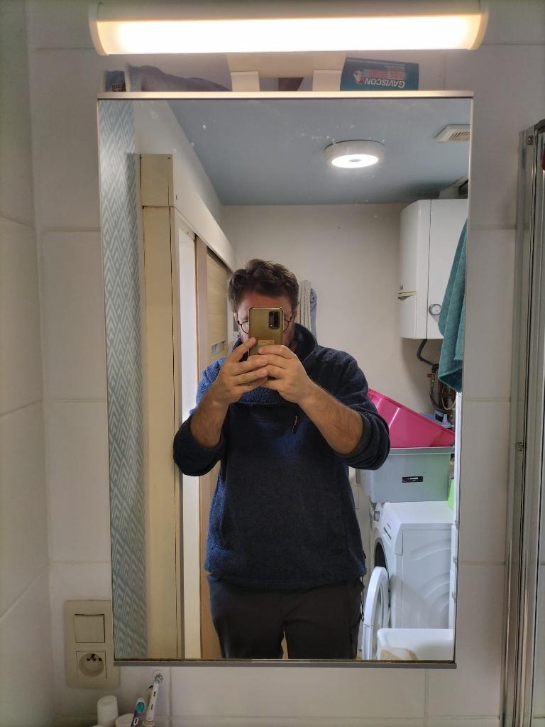 IKEA spiegelkast voor de badkamer, Huis en Inrichting, Badkamer | Badkamermeubels, Ophalen, Minder dan 50 cm, Minder dan 25 cm
