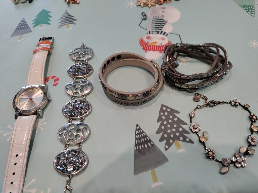 Set Juwelen 36 stuks, Ophalen, Zo goed als nieuw